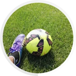 Çim Futbol Sahası
